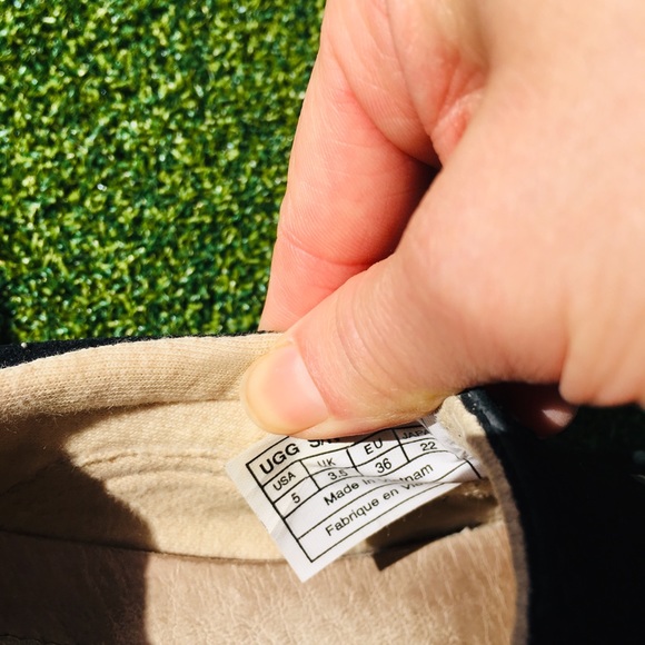 ugg slip on - Picture 4 of 4